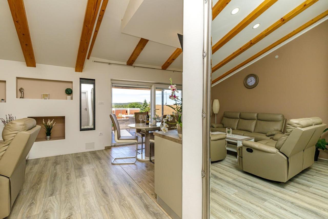 Apartments Mirjana Medulin Luaran gambar